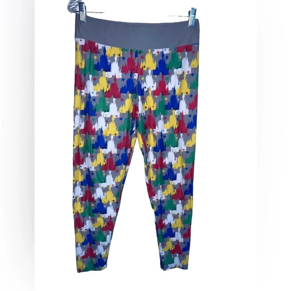 Disney Parks MAGIC KINGDOM Colorful Castles Women’s Leggings Size Medium 2020